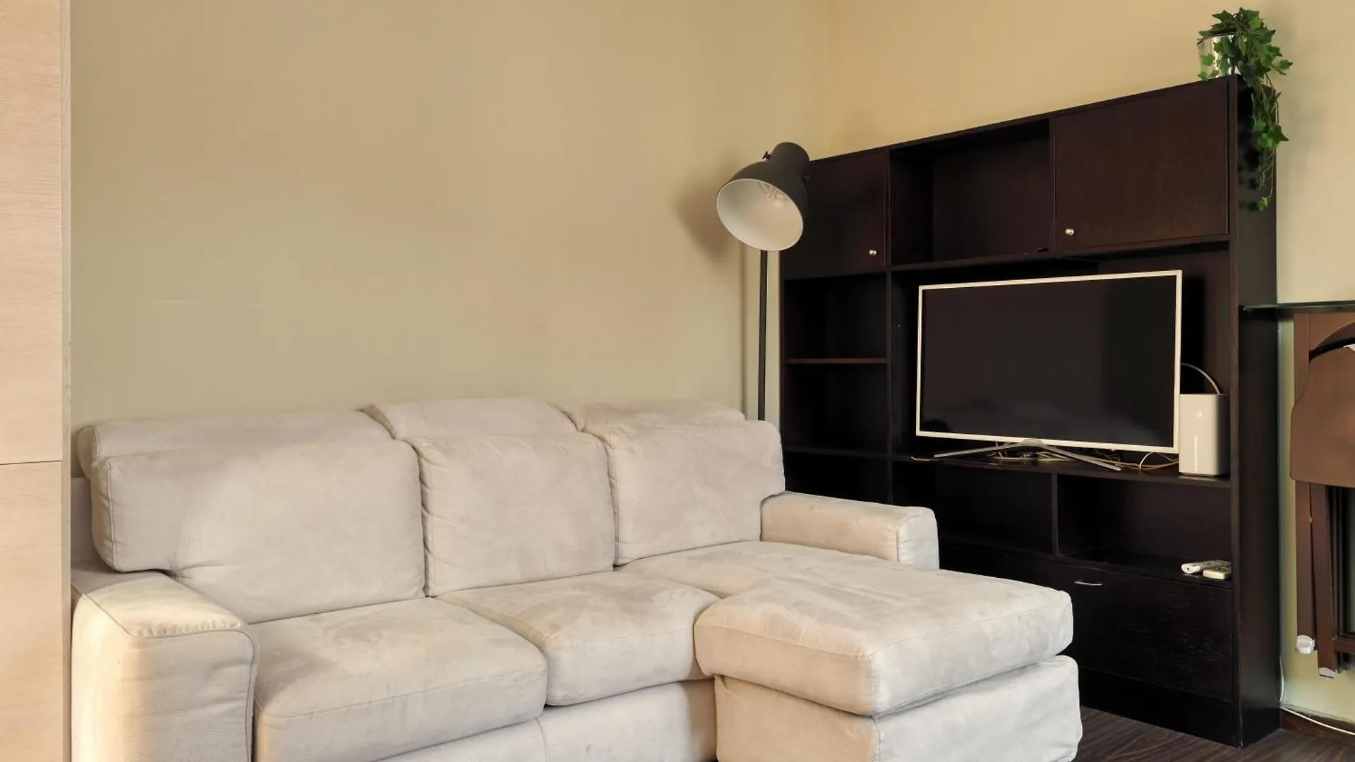 Joivy Bright 1Br Flat Near Milan Centro Storico Apartment