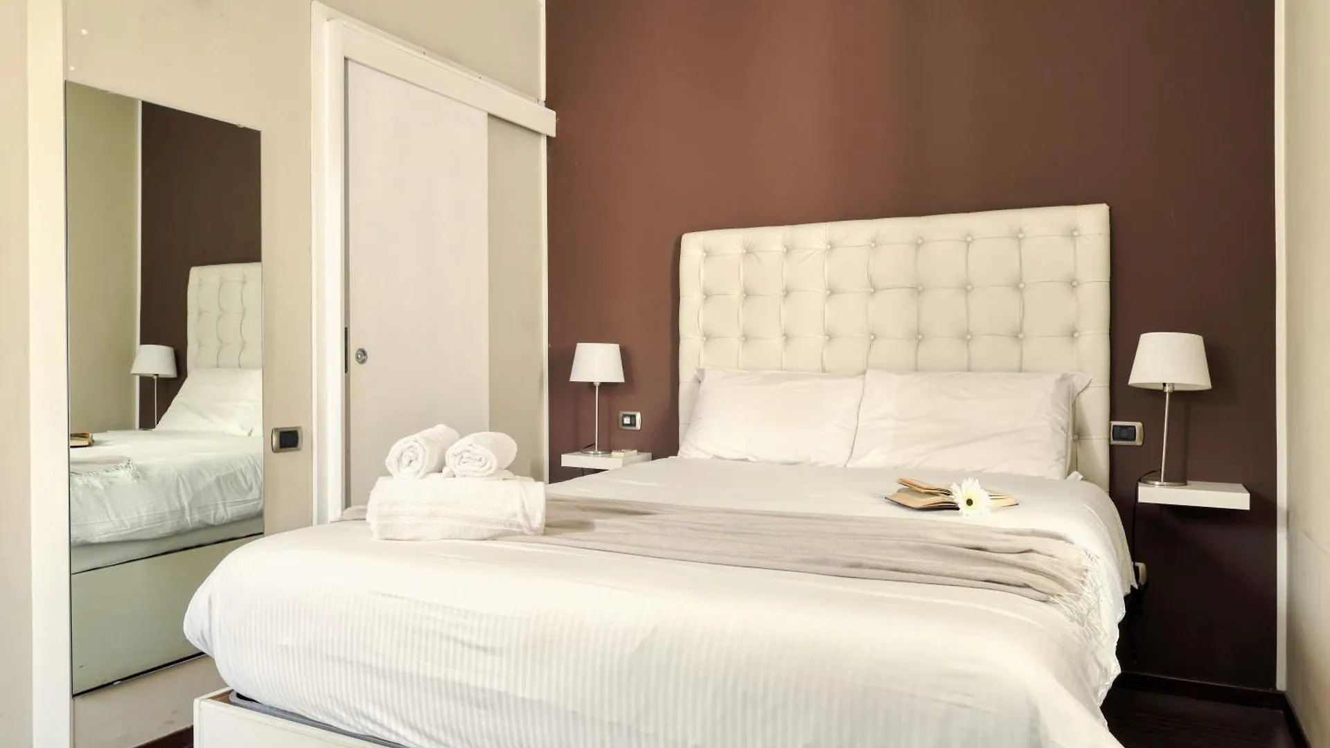 Joivy Bright 1Br Flat Near Milan Centro Storico Apartment 0*,  Italy